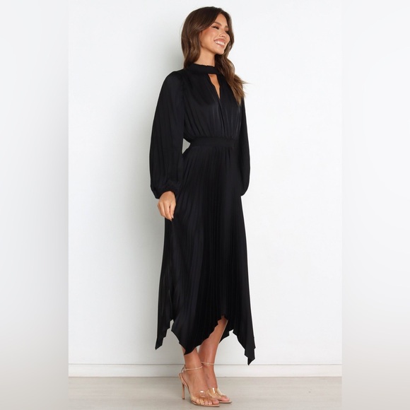 PETAL AND PUP Eloise Dress Elegant Black Pleated - Picture 7 of 12